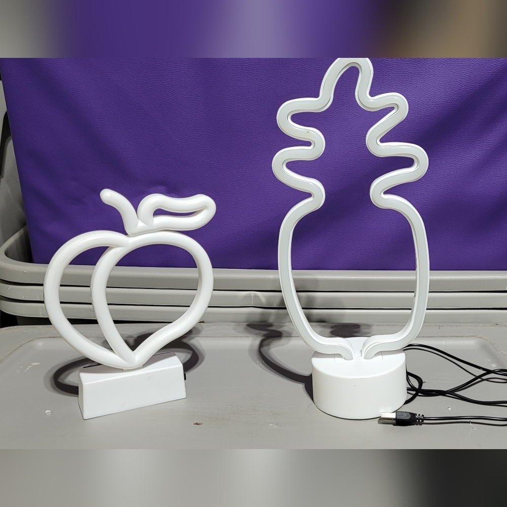 White Pineapple & Peach Neon Lights